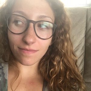 Meet your Posher, Haylee